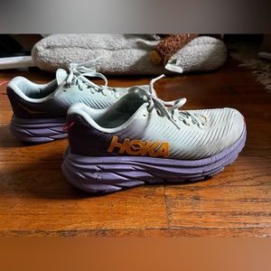 Hoka Rincon 3 Women’s size 6